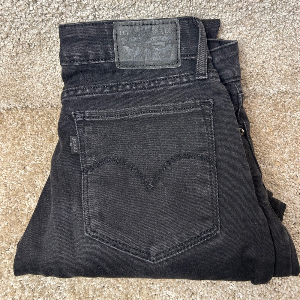 Levi’s 711 Skinny Women’s Black Jeans Size 26x31